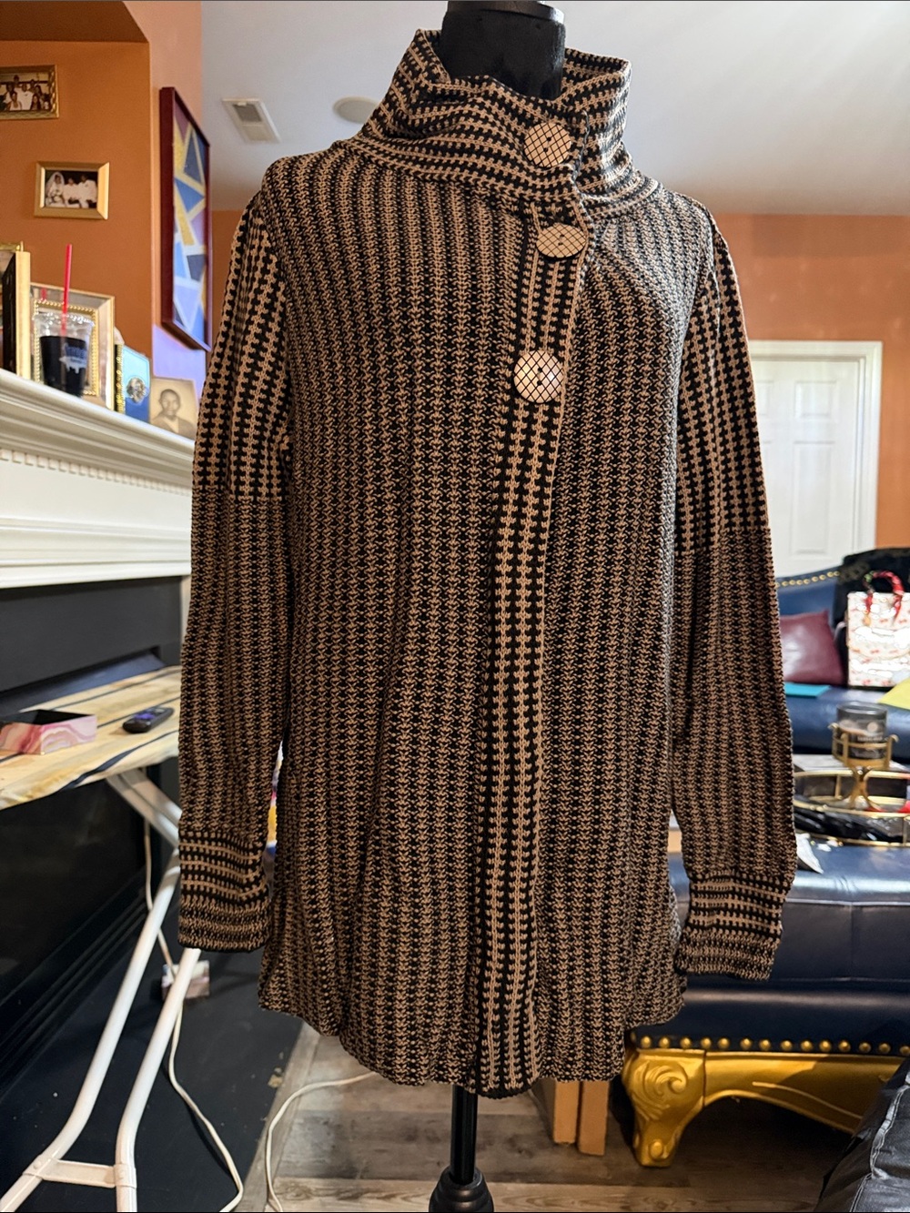 Habitat Black & Cream Houndstooth Button-Front Knit Poncho/Sweater